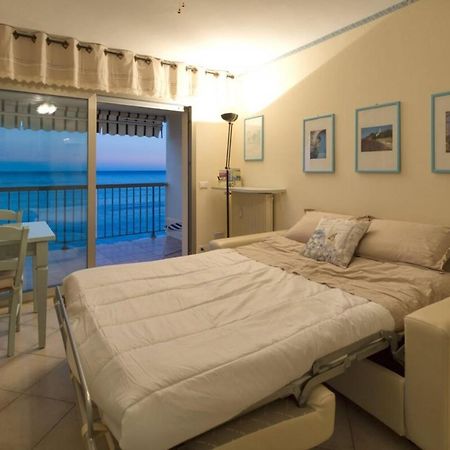 شقة Charmant T3 Front De Mer روكوبرُن كاب مارتي المظهر الخارجي الصورة